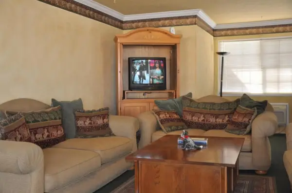 Travelers Inn Manteca 4